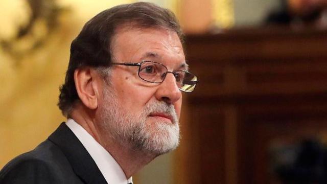 El presidente del gobierno Mariano Rajoy durante su intervención en la tribuna del hemiciclo del Congreso / EFE