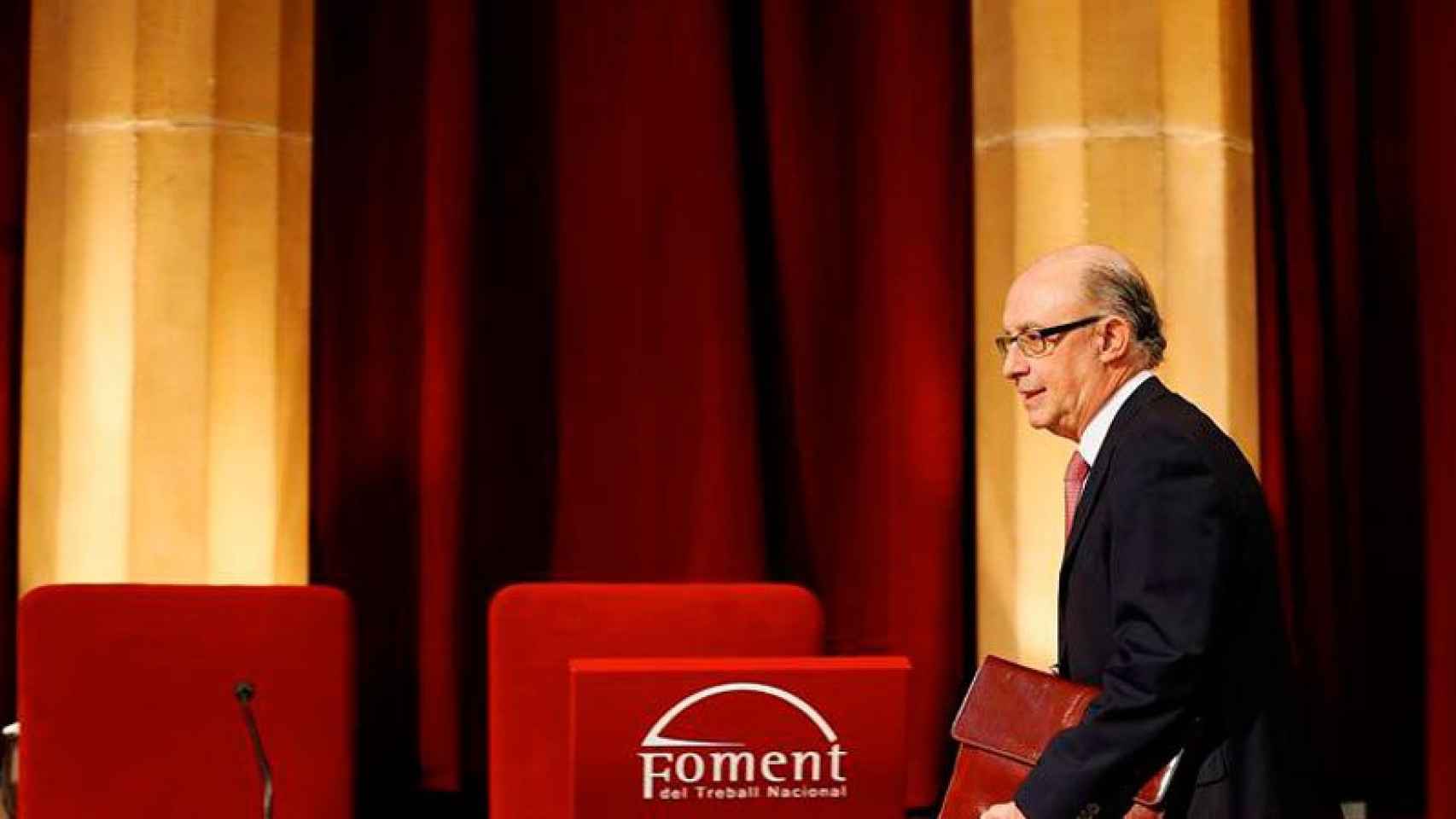 Cristóbal Montoro, ministro de Hacienda, en la patronal catalana Foment del Treball de Barcelona