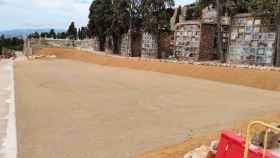 El espacio de cenizas de Montjuïc, donde se han 'desahuciado' 300 nichos sin autorización de las familias / CG