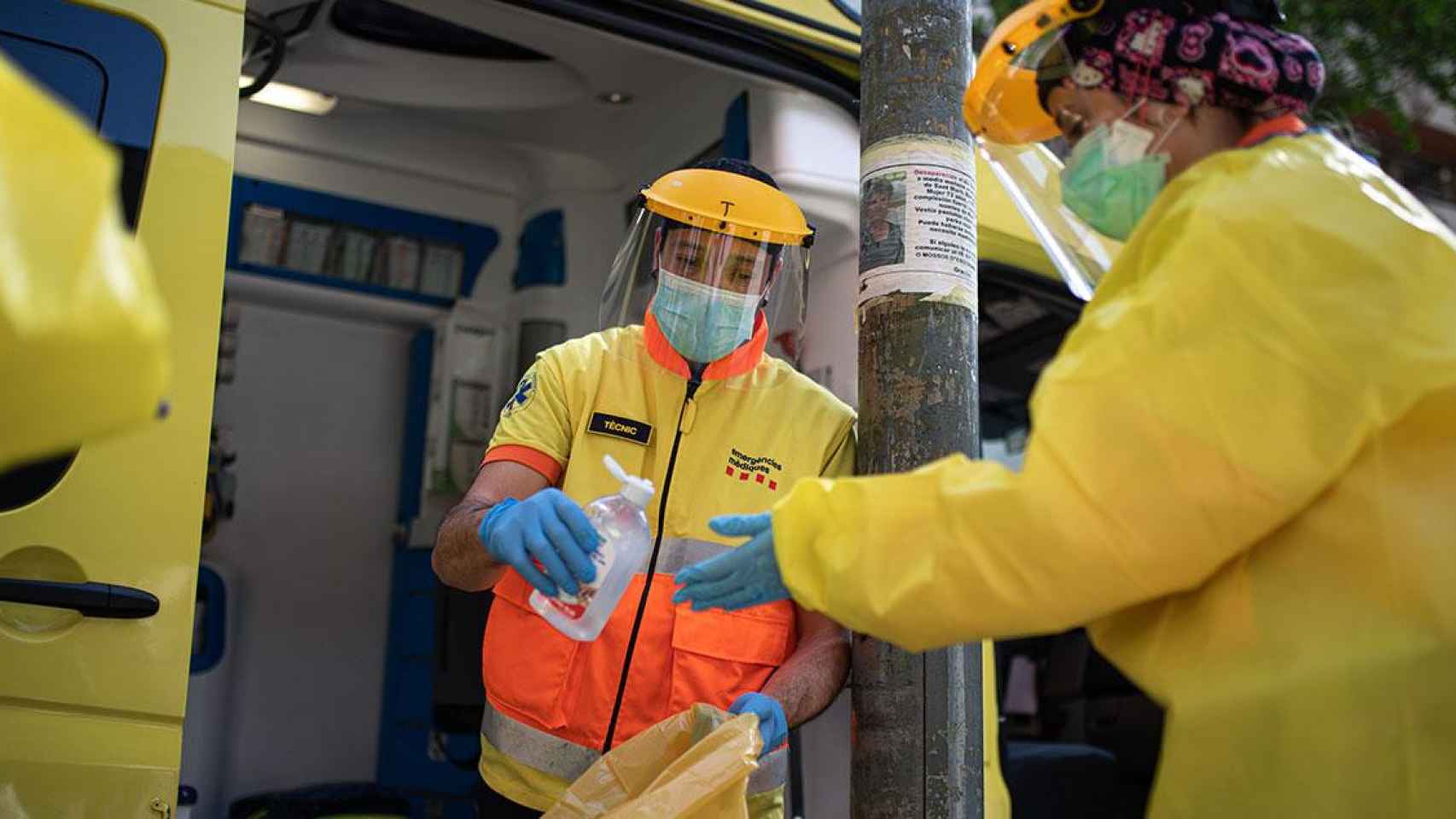 Sanitarios preparados ante el coronavirus en Cataluña / EP