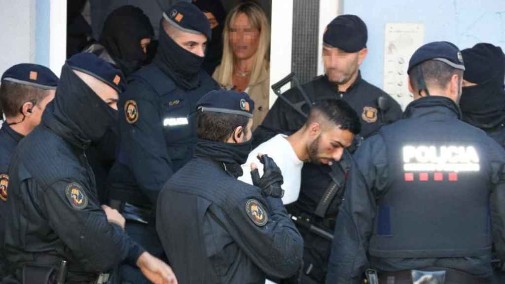 Uno detenido durante una redada en el barrio de Campclar de Tarragona / ACN