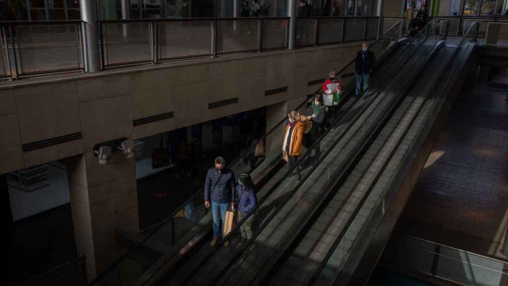 Imagen del centro comercial La Maquinista, que también estudia tomar medidas contra el Govern / EP