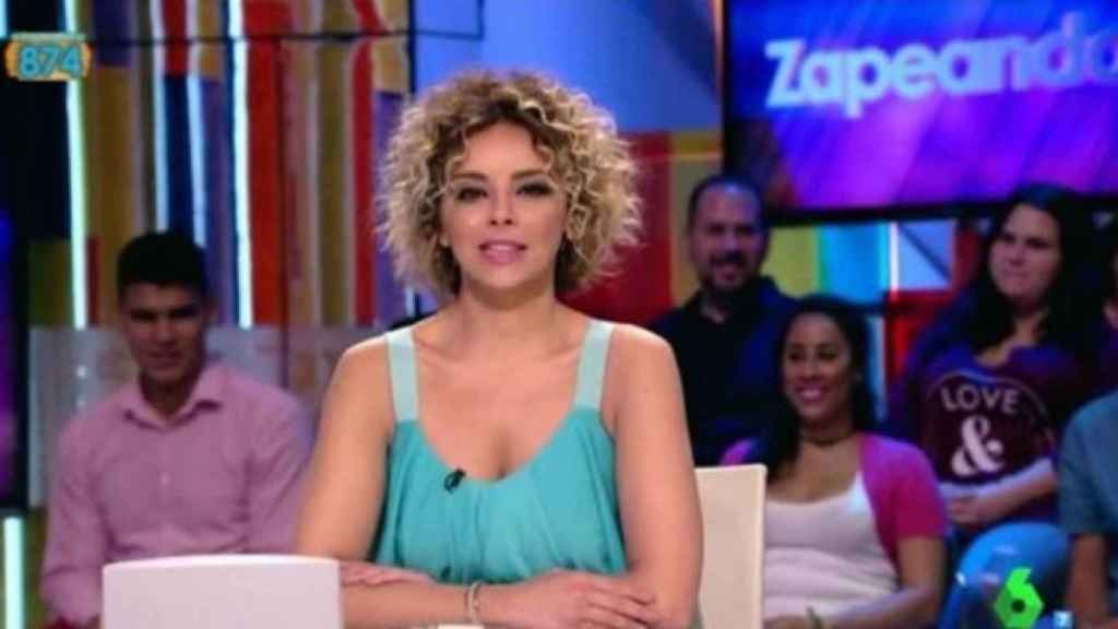 Chenoa apareció con este peinado en 'Zapeando'