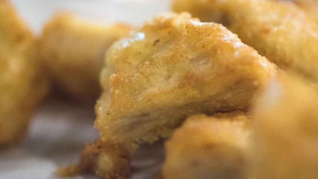 Fotografía de unos nuggets de pollo, como los que comió la chica vegana mientras estaba borracha por una broma de sus amigos / PIXABAY