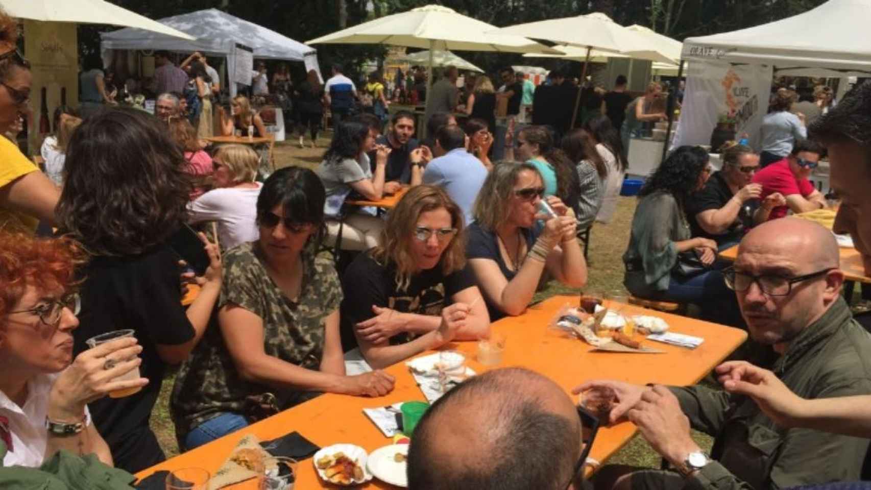 Asistentes a una edición pasada de la Feria Internacional del Vermut y el Aperitivo / VADEVERMUT