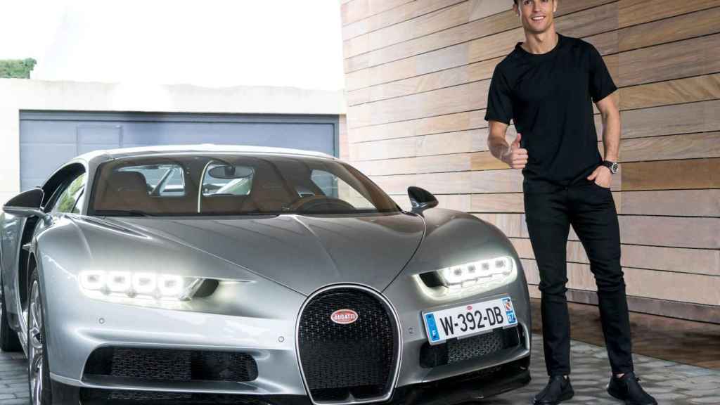 Cristiano Ronaldo con su última adquisición