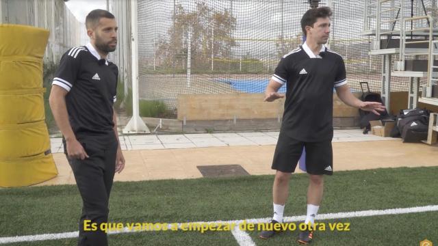 Jordi Alba se suma al reto de la puntería de Futbolemotion