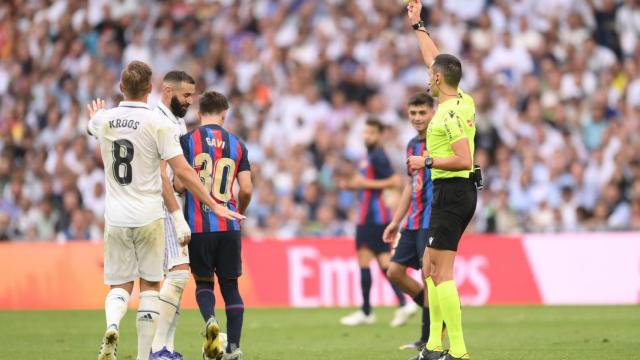 Sánchez Martínez fue el árbitro del primer clásico de esta Liga 2022-23