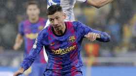 Lenglet, en una acción defensiva contra el Dinamo de Kiev / EFE