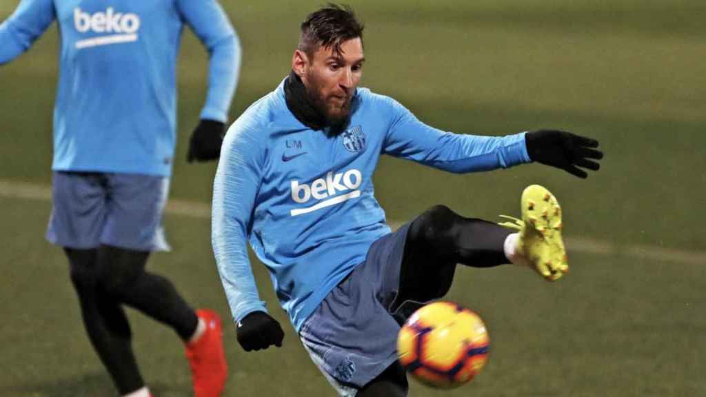 Una foto de archivo de Leo Messi durante un entrenamiento / FCB