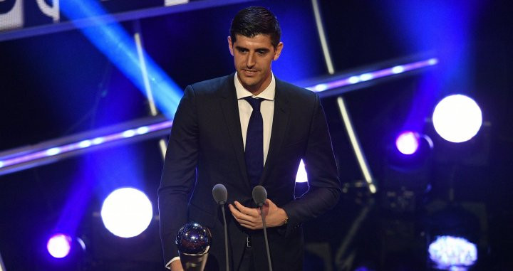 Thibaut Courtois durante su discurso en la gala The Best 2018 como jugador del Real Madrid / EFE