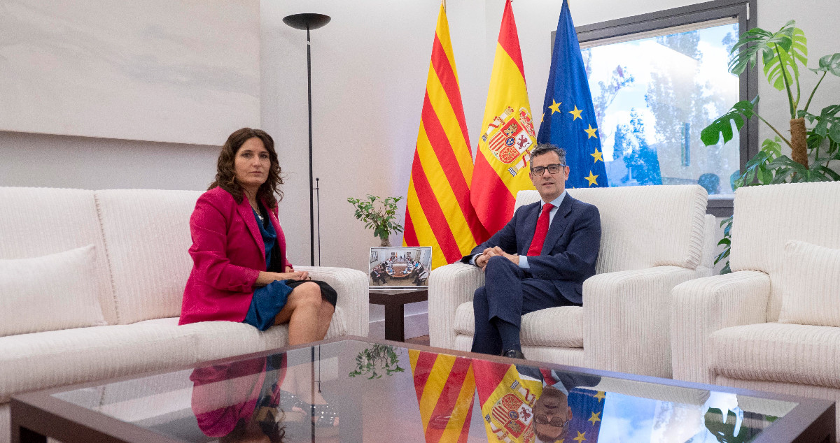 La ‘consellera’ de la Presidencia de la Generalitat, Laura Vilagrà y el ministro de la Presidencia, Félix Bolaños / ALBERTO ORTEGA – EUROPA PRESS