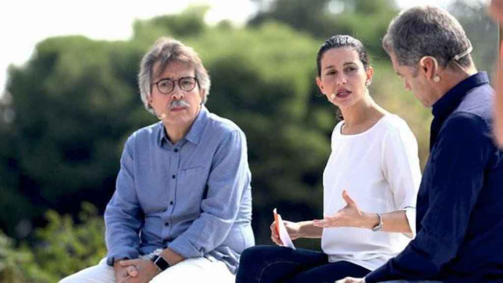 Inés Arrimadas, líder de Ciudadanos en Cataluña, junto a Toni Cantó (d) y Xavier Pericay (i) en Palma de Mallorca / C's