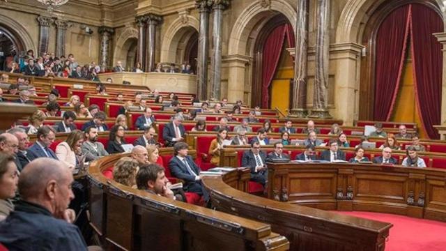 Imagen de una sesión plenaria del Parlamento catalán.