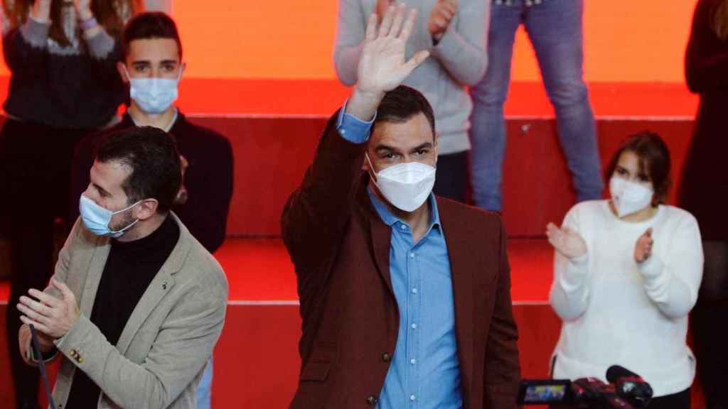 El presidente del Gobierno, Pedro Sánchez, participa en el mitin del PSCYL celebrado hoy en Palencia / EFE