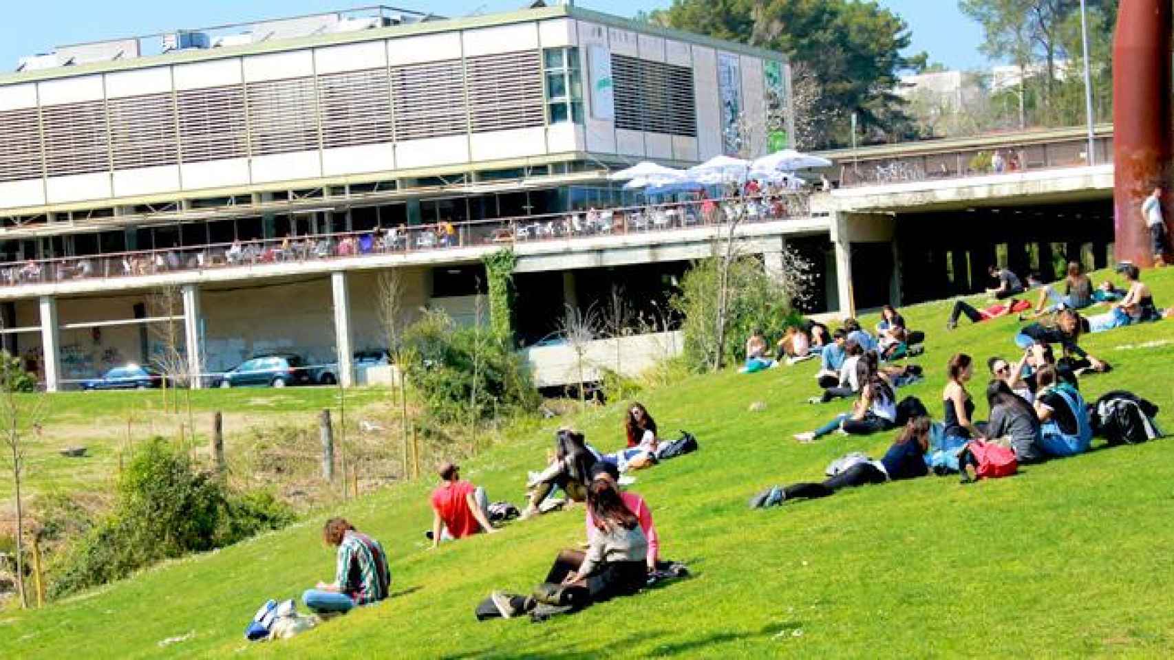 El 'top five' de universidades españolas en excelencia e inserción laboral