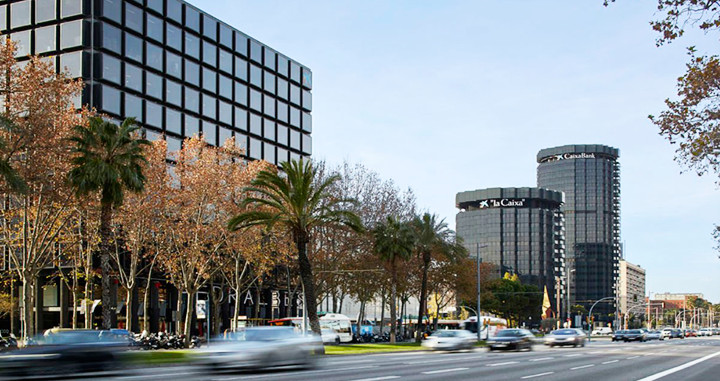 Imagen de las oficinas centrales de Caixabank en Barcelona, una de las empresas mejor preparadas para afrontar el incierto 2019 / CAIXABANK