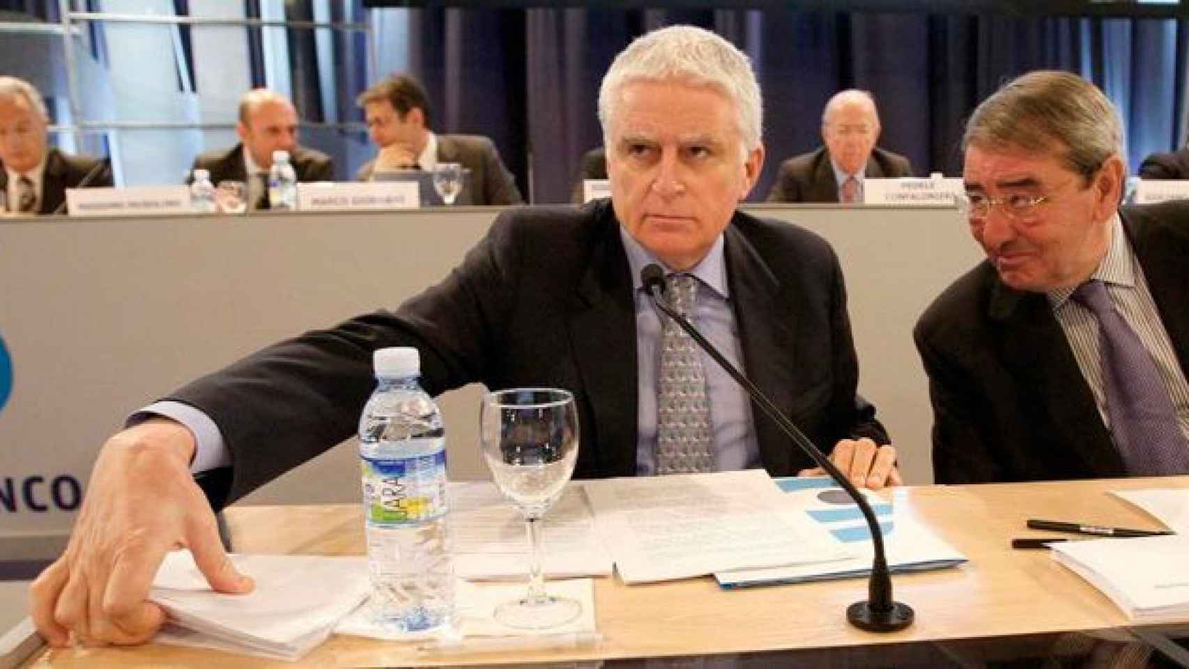 El consejero delegado de Telecinco, Pablo Vasile (i), y el presidente de Mediaset España, Alejandro Echevarría (d) / EFE