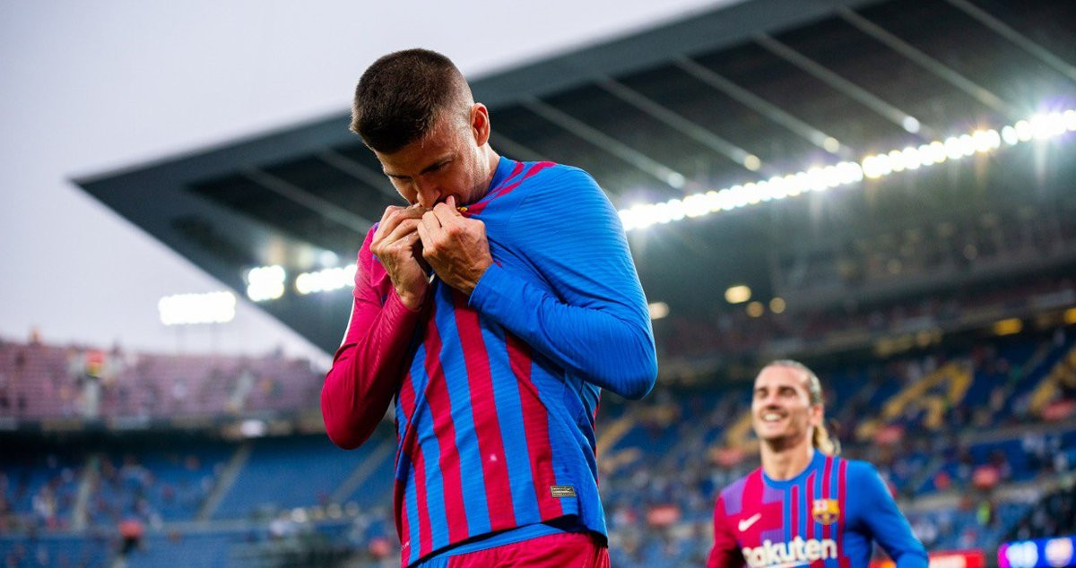 Gerard Piqué celebrando un gol con el Barça / FCB