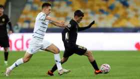 Pedri jugando con el Barça contra el Dinamo de Kiev / FC Barcelona