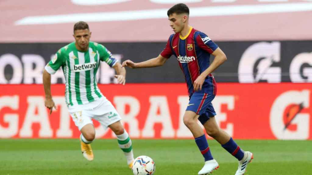 Pedri en un partido del Barça contra el Betis / FC Barcelona