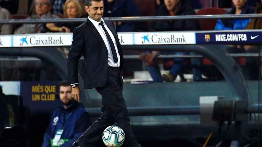 Ernesto Valverde en el clásico / EFE