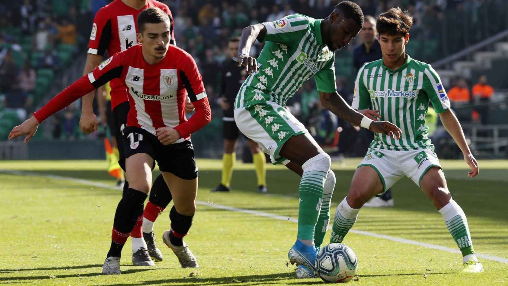 Emerson en un partido con el Betis / EFE