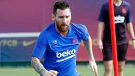 Leo Messi en un entrenamiento con el Barça / EFE