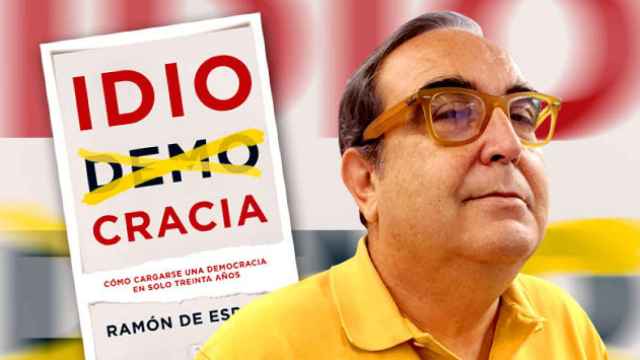 Ramón de España y su último libro, 'Idiocracia. Cómo cargarse una democracia en solo treinta años' / FOTOMONTAJE CG