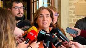 La alcaldesa de Barcelona, Ada Colau, comparece ante periodistas / EUROPA PRESS