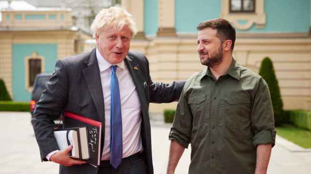 El primer ministro del Reino Unido, Boris Johnson, en su visita a Volodimir Zelenski, presidente de Ucrania / GOBIERNO DE UCRANIA