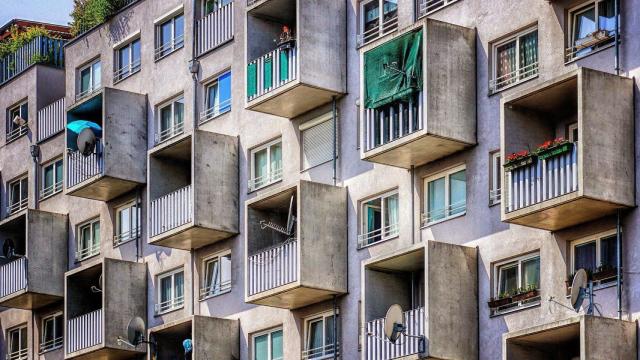 Un bloque de viviendas / PIXABAY