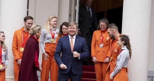 Los Reyes de Países Bajos reciben a los medallistas de los JJOO / Efe