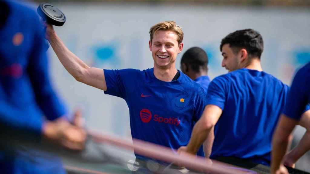 Frenkie de Jong, junto a Pedri, en un entrenamiento del Barça / FCB