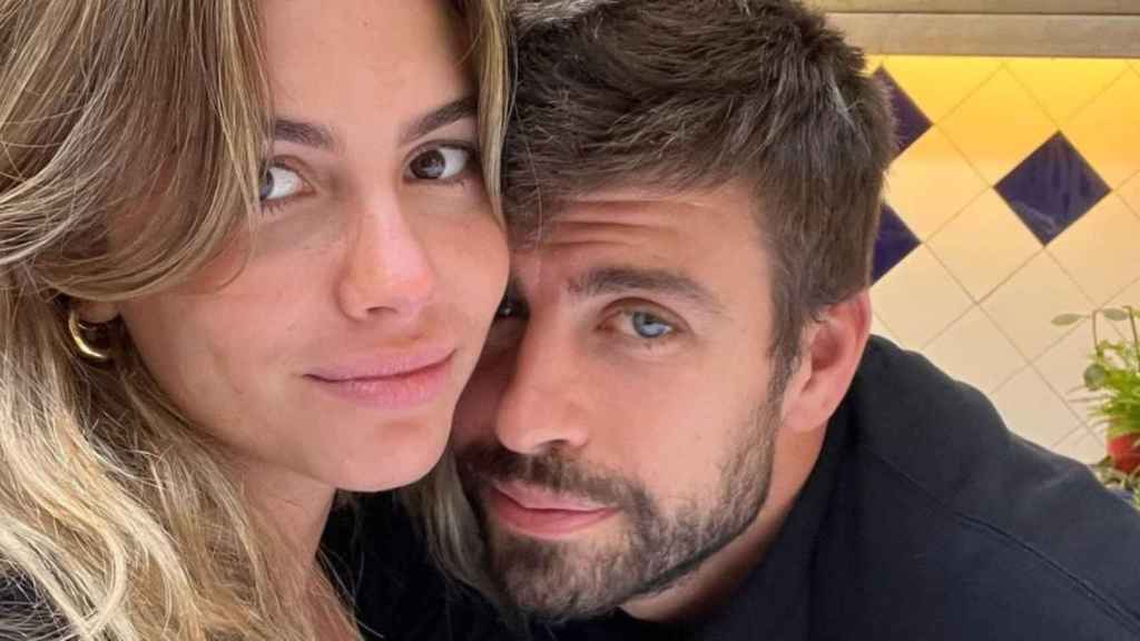 La imagen más romántica de Piqué y Clara Chía