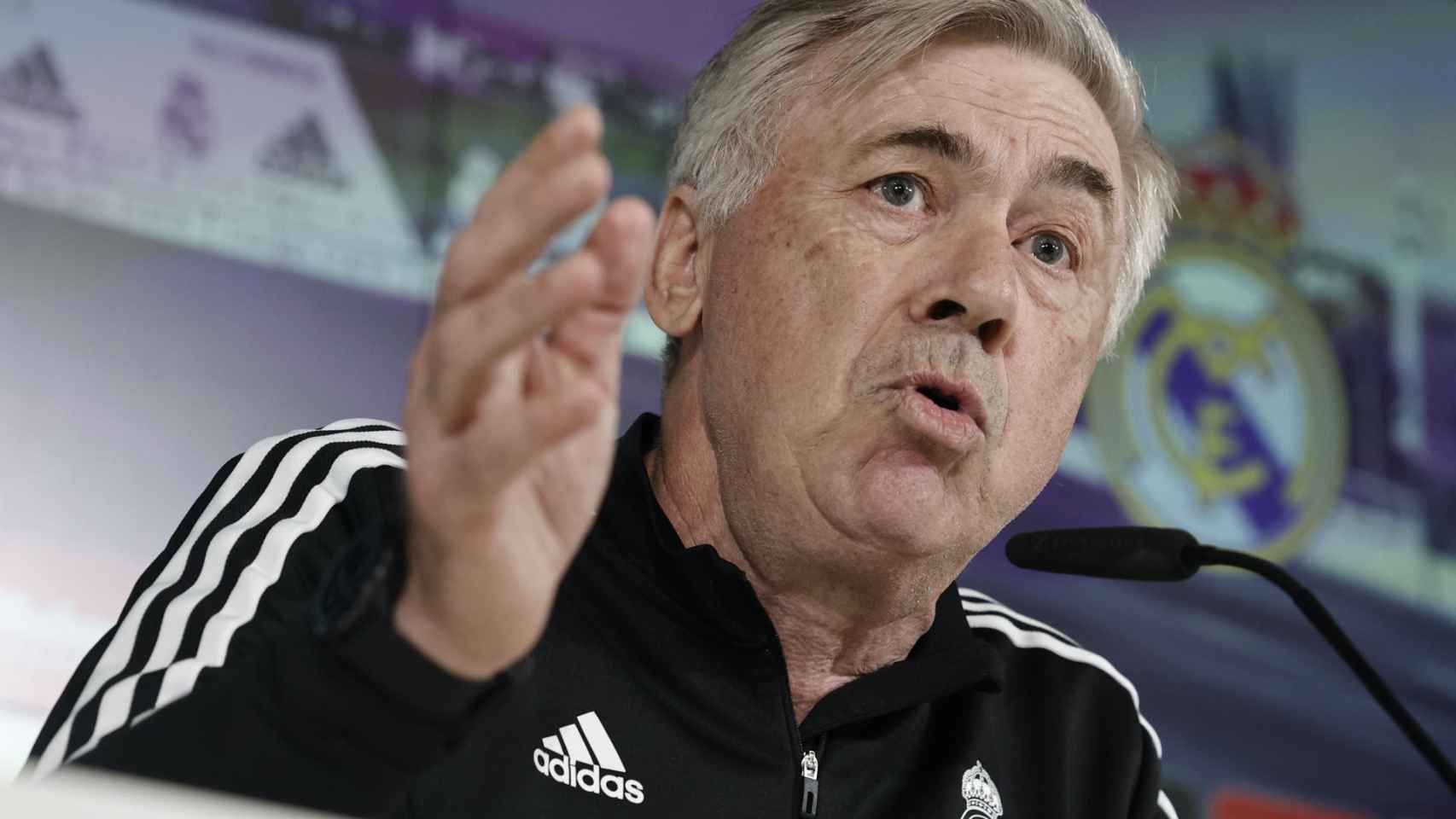 Carlo Ancelotti, durante una rueda de prensa con el Real Madrid / EFE