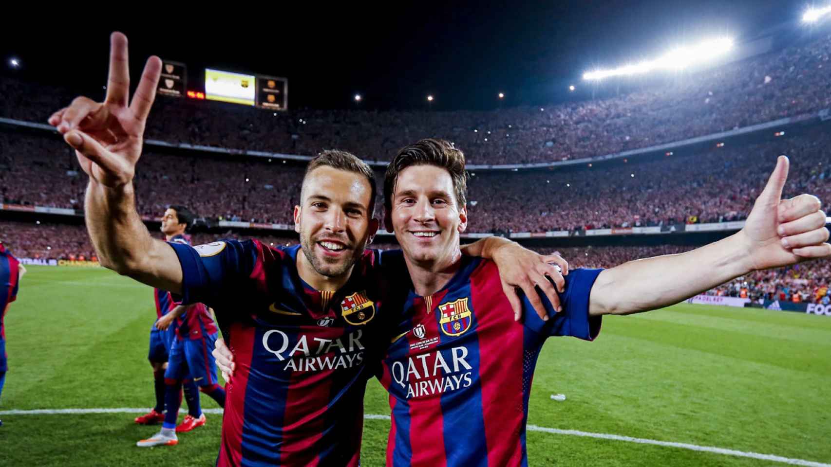 Jordi Alba y Messi, celebrando una victoria del Barça en 2015 / FCB