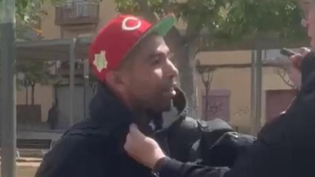 El padre de Lamine Yamal se encara con unos simpatizantes de VOX / REDES