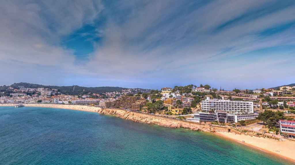 Vista aérea del litoral de la Costa Brava a la altura de Santa Cristina d'Aro