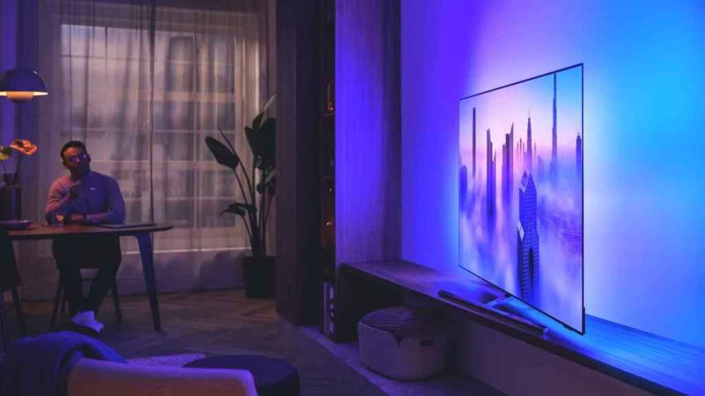 ¿Qué es Ambilight, la marca de Philips que lucirá la manga del Barça?