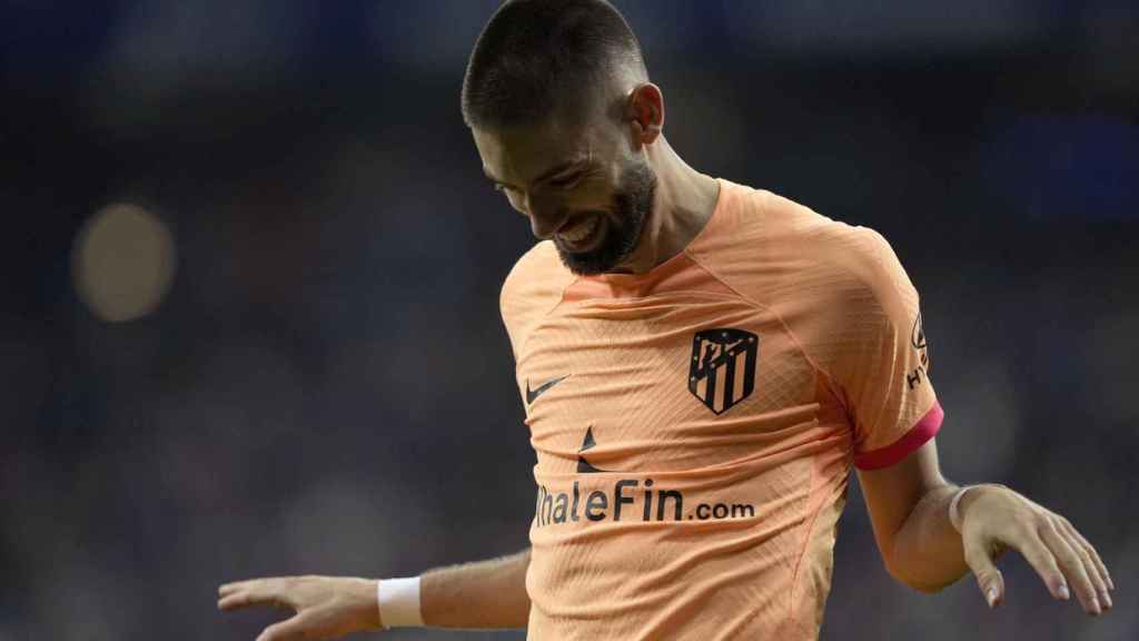 Yannick Carrasco celebra su gol al Espanyol