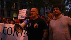 Manifestación Desokupa por la Gran Via de Barcelona