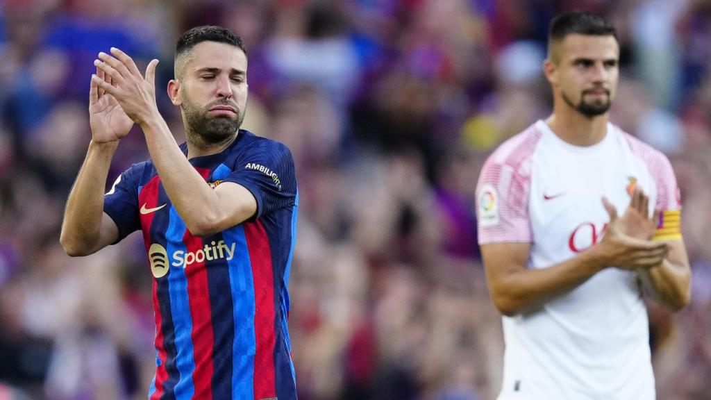 Jordi Alba se despide del Camp Nou visiblemente emocionado