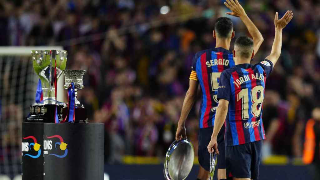 Busquets y Alba, como Iniesta, Xavi o Puyol: hay que saber salir del Barça