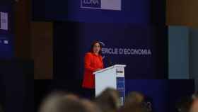 La líder de los comunes , Ada Colau, da el saludo de bienvenida en las jornadas del Círculo de Economía / CG