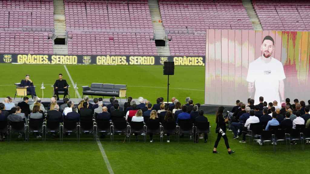 Discurso de Messi, por vídeo, dedicado a Busquets