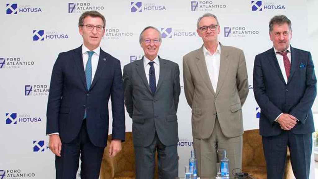 Presentación del 'Foro Atlántico La Toja' con Alberto Núñez Feijóo, Josep Piqué, Antón Costas y Amancio López