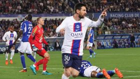 Leo Messi celebra un gol con el PSG