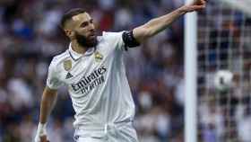 Benzema celebra un gol con el Real Madrid