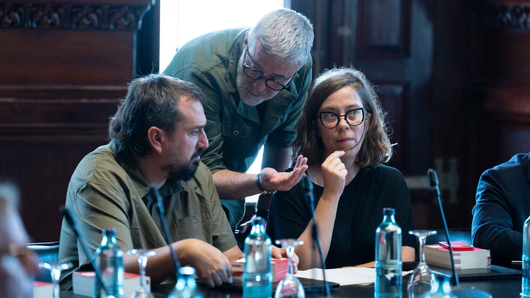 Los diputados de la CUP en el Parlament, Dani Cornellà y Carles Riera, y la portavoz de la CUP en el Parlament de Catalunya, Eulàlia Reguant, durante una reunión de la Junta de Portavoces, a 1 de junio de 2023, en Barcelona